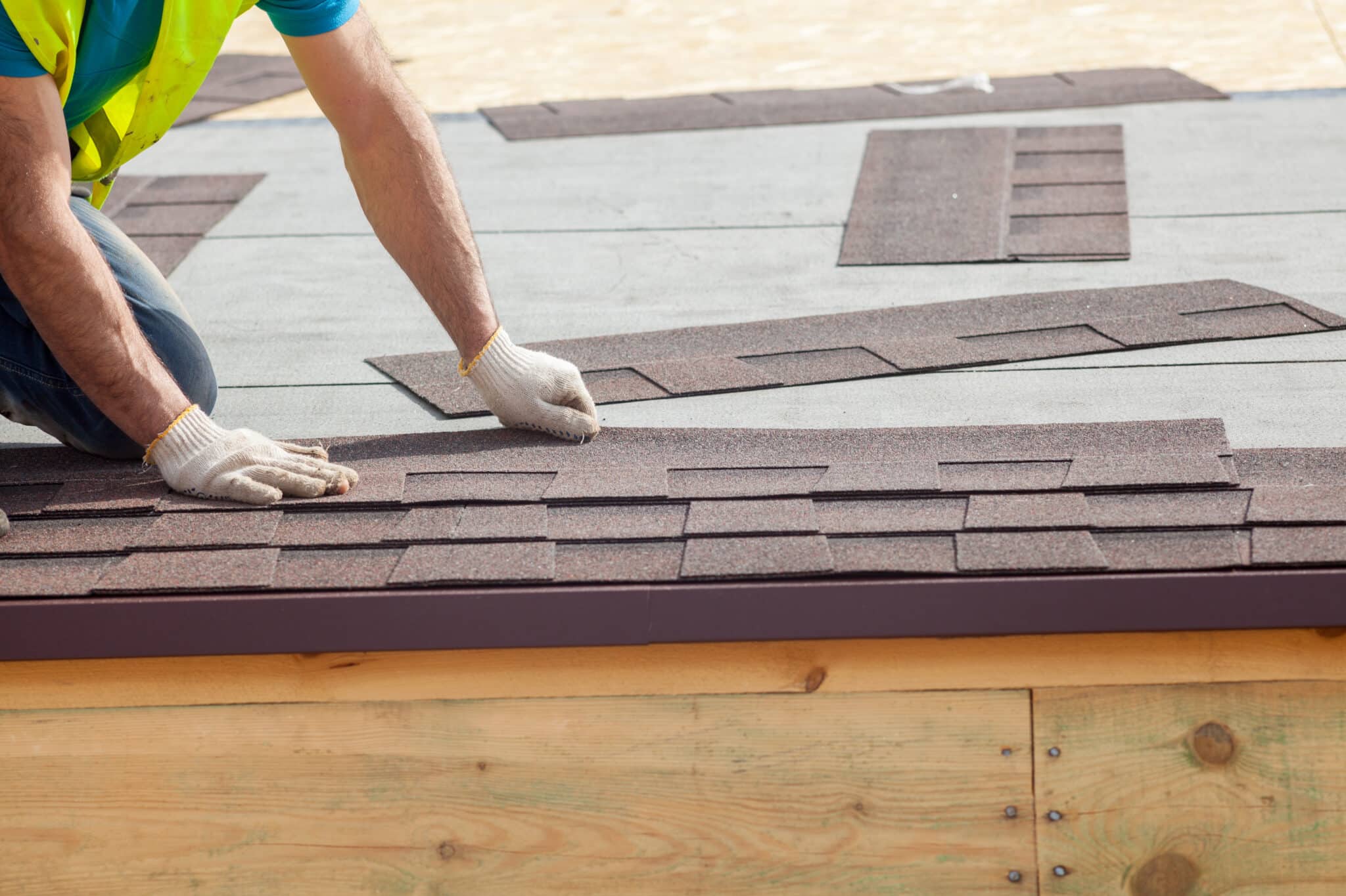 Read more about the article How to Check if a Roofing Company is Legit