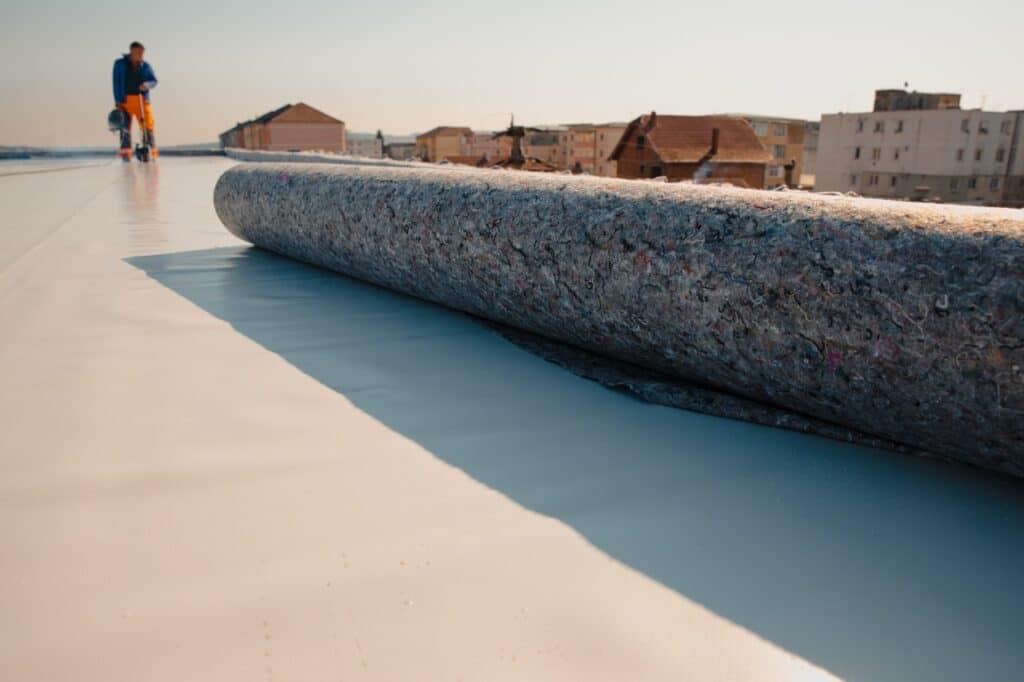 Geotextile for roof, covered with synthetic PVC membrane