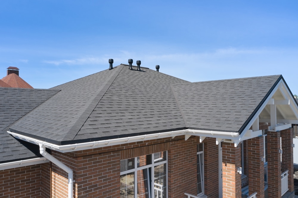 Read more about the article Metal Roofs vs. Asphalt Shingles: Which Is Right for Your Home?